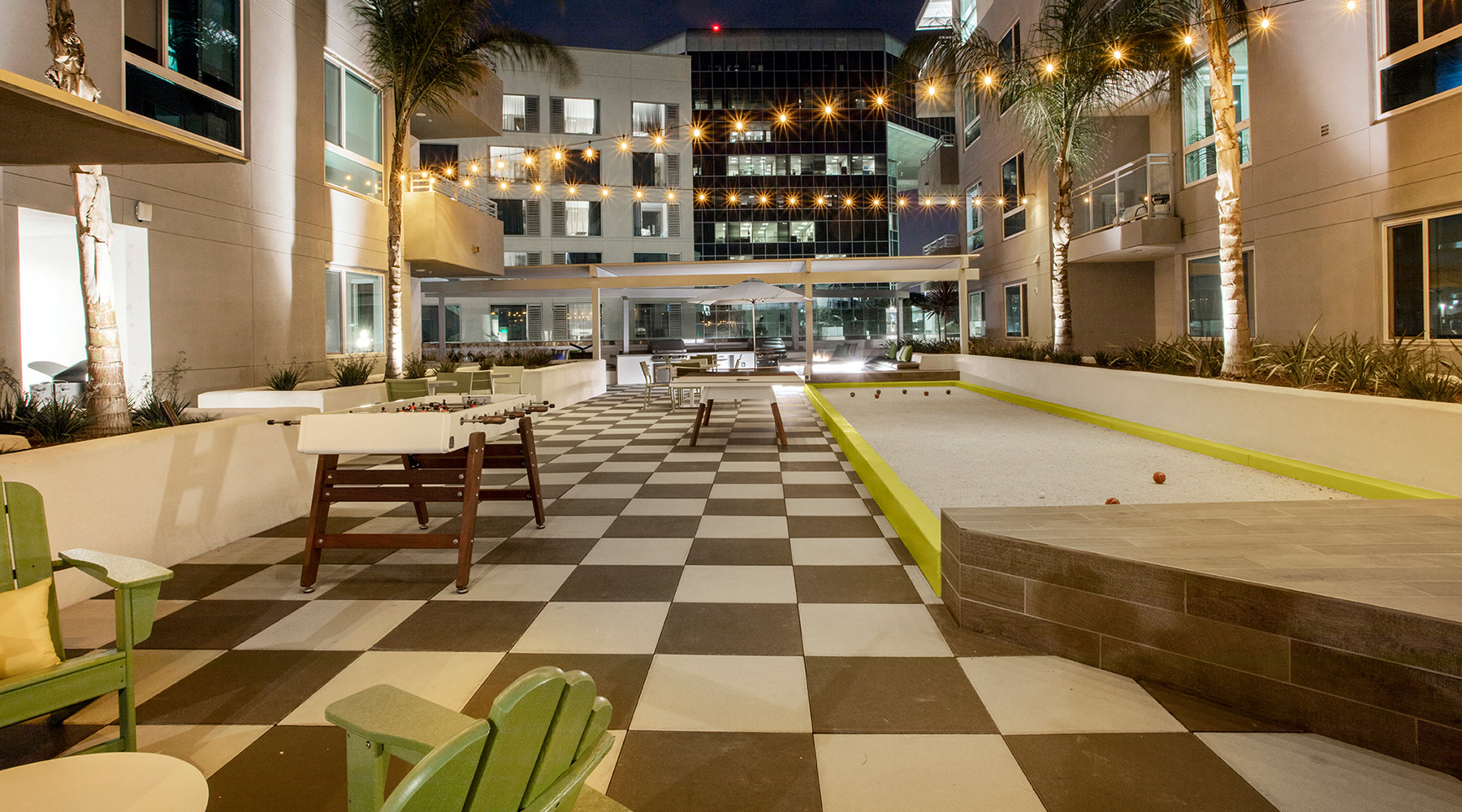 The Royce - Outdoor Lounge Area - The Quad